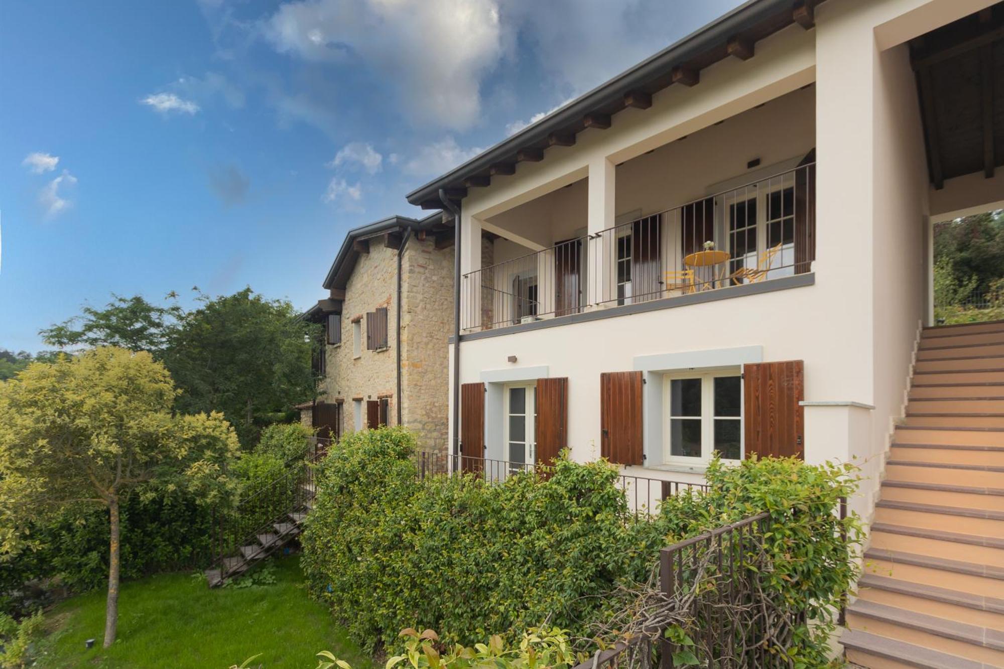 Luce Boutique Hotel Fortunago Εξωτερικό φωτογραφία