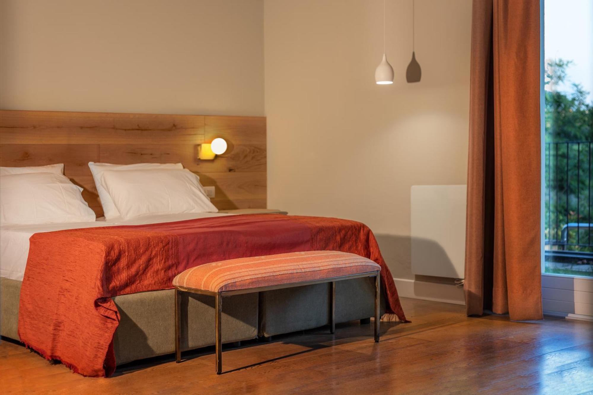 Luce Boutique Hotel Fortunago Εξωτερικό φωτογραφία